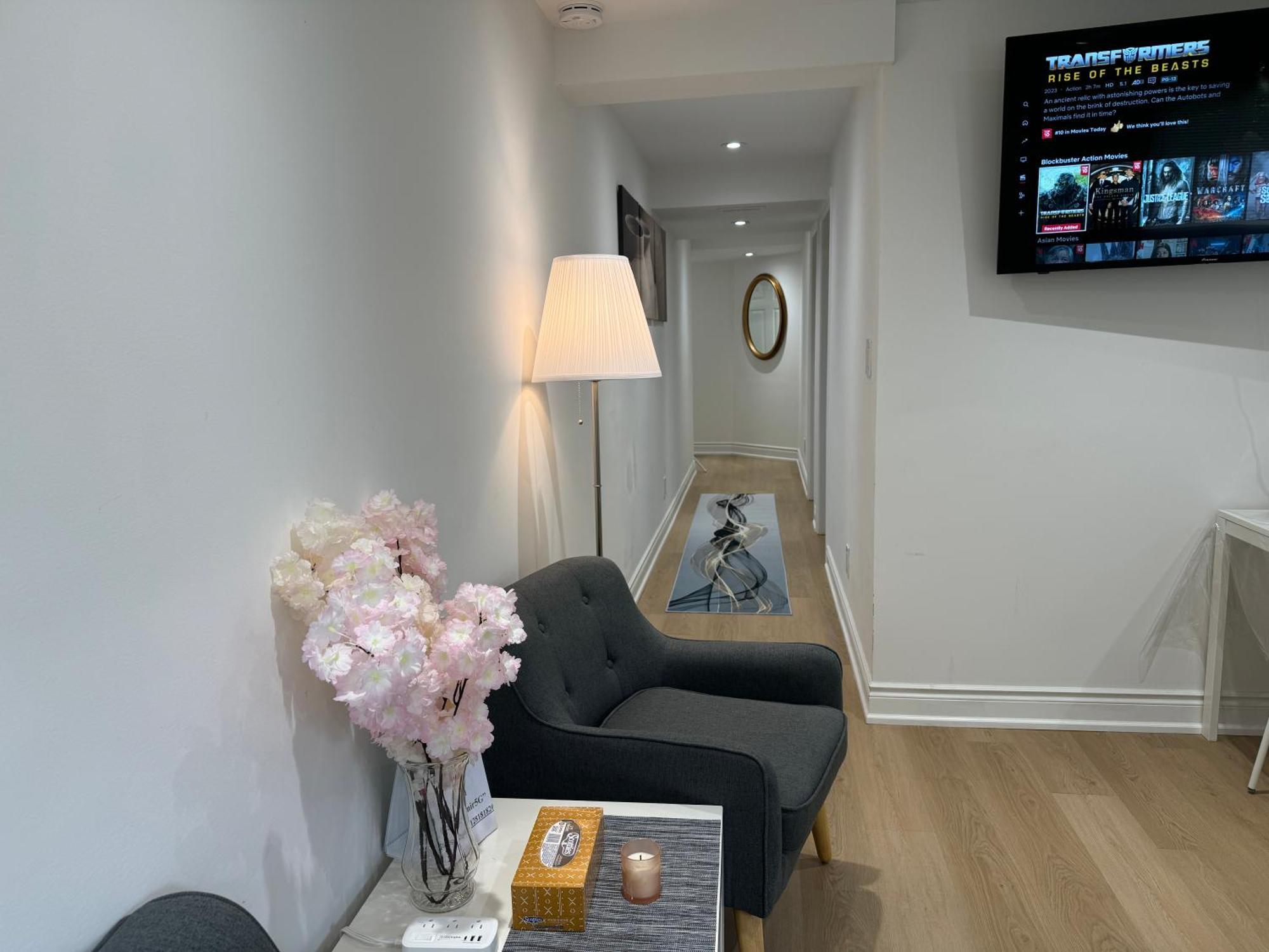 Cozy, Brand-New, 2Bdr,Walkout Apt, Free Parking Richmond Hill Exterior photo