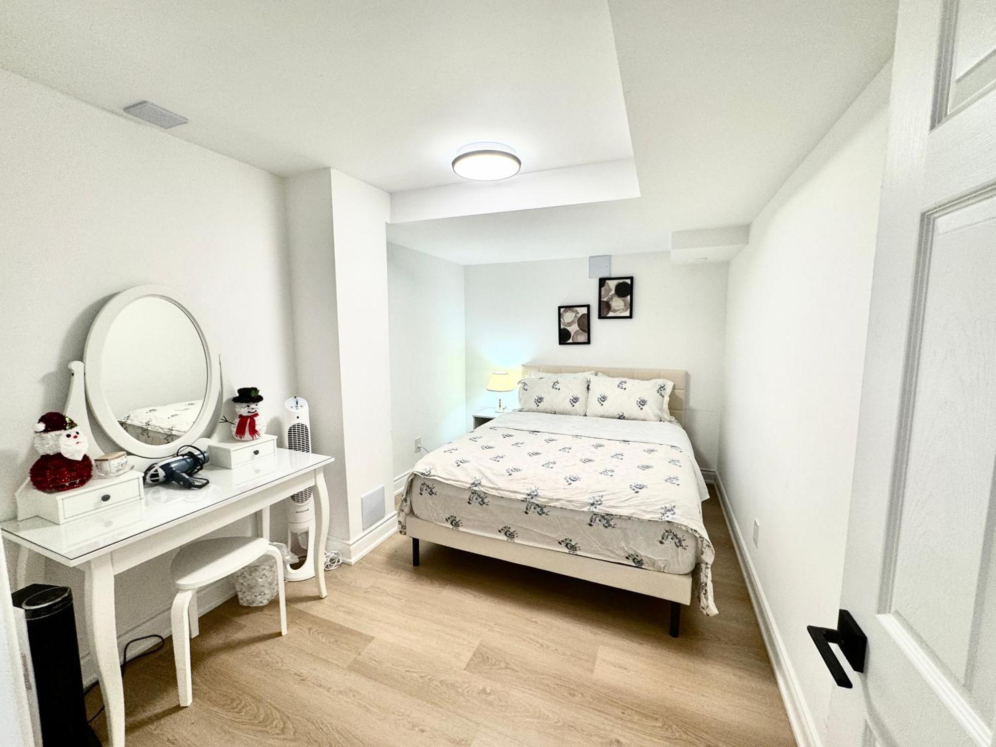 Cozy, Brand-New, 2Bdr,Walkout Apt, Free Parking Richmond Hill Exterior photo